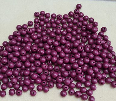 Houten kraal aubergine rood 10mm